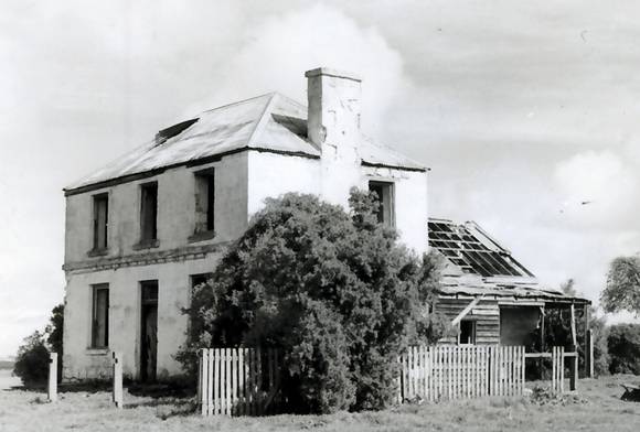 B2141 Woodbine Homestead 