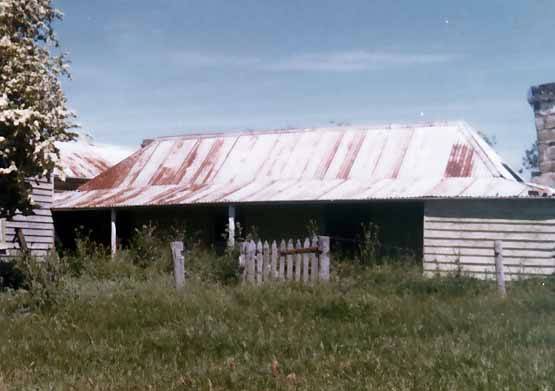 B2166 John Kelly's House 