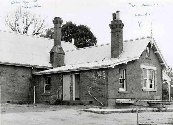 B3114 Frmr State School & Residence High St Cranbourne