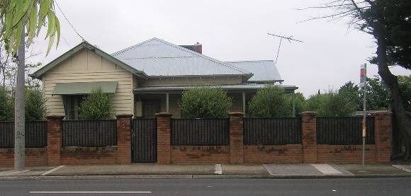 HO36 100 Taylors Rd 1.JPG