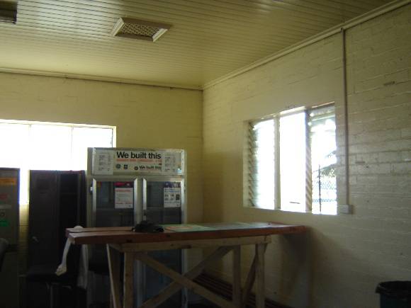 poplar oval pavilion interior jun07 jmb