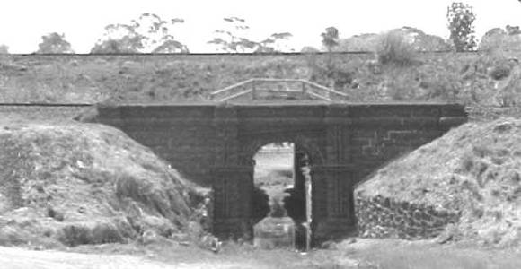 Site 027 - Black Arch Rail bridge.jpg