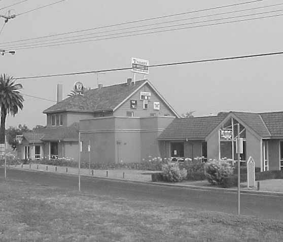 Site 077 - Deer Park Hotel.jpg