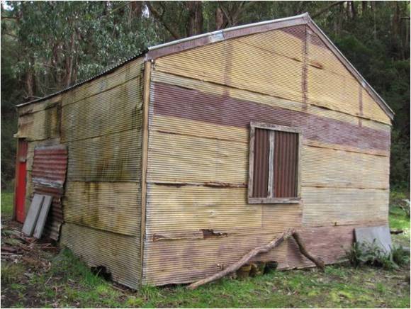 14228_Great Ocean Road Kennett River Hut August 2010 c.jpg