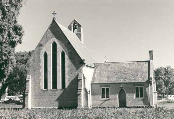 B3355 St Paul's Church Front View