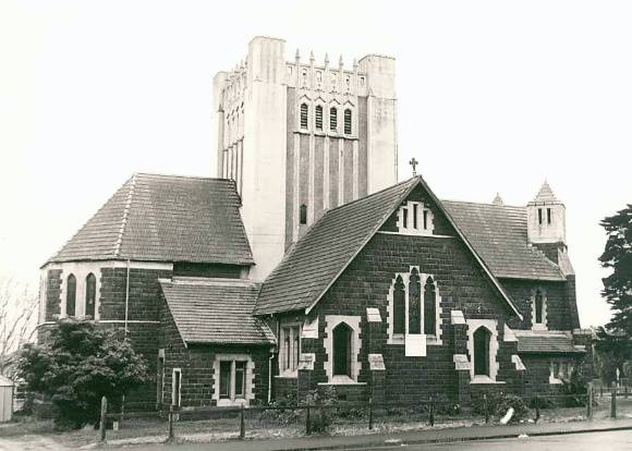 B3402 St Andrew's Church NE View