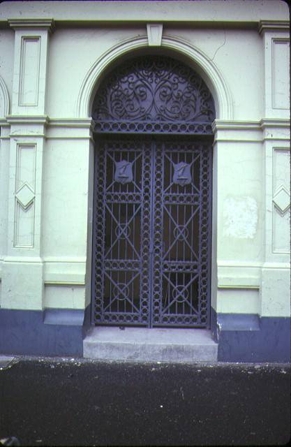 free medical mission dispensary wellington street collingwood front entrance aug1979