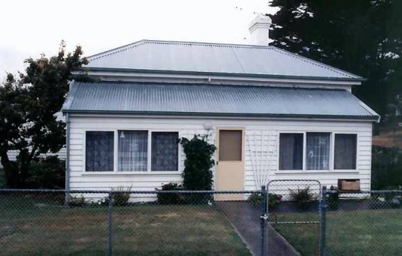 B2401 Boatman's Cottage (1888)