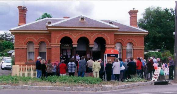 B2625 Chewton PO Birthday Celebrations