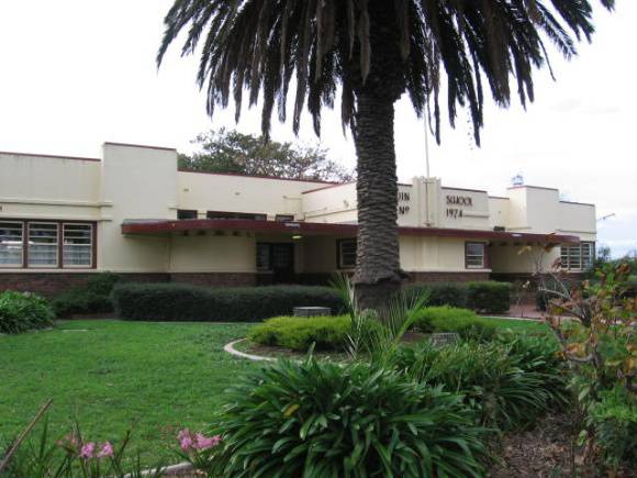 H1627 Drouin Primary School Everett building front elevation from west 2007