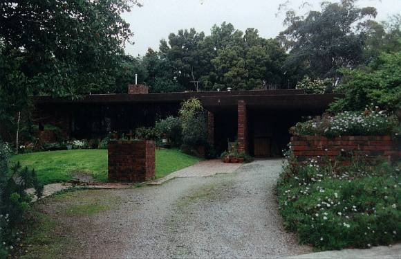 4 Glenard Drive.jpg