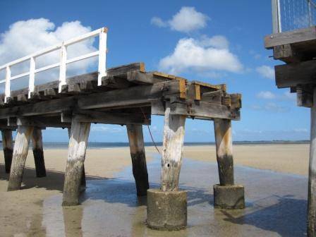 B1379 Port Welshpool Long Jetty