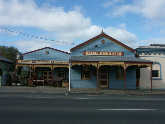 Former Mechanics Institute