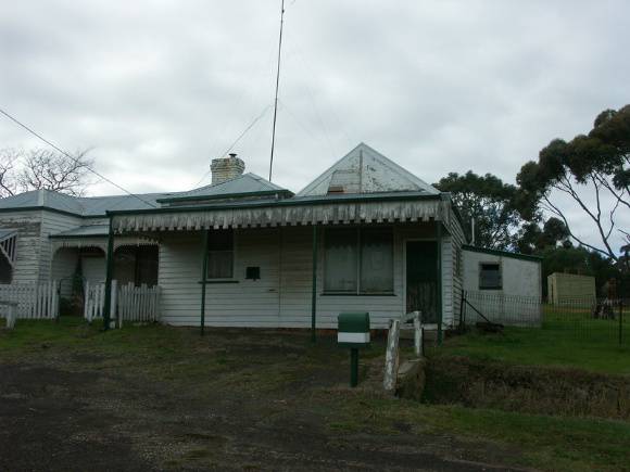House (former Post Office & Butcher Shop)