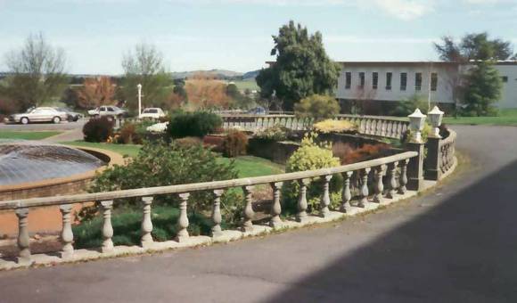 B2122 Aradale Mental Hospital Garden