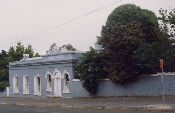 Traquair House (former Bank), c.1988.  Source: Linton Historical Society.