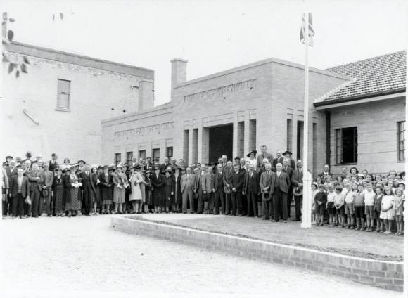 Shire of Grenville Offices, c.1939.  Source: Linton Historical Society