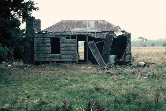 6675 33 Feature 1 South wall of hut