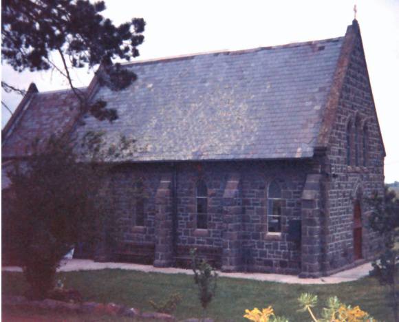 B3008 Frmr Catholic Church Beveridge