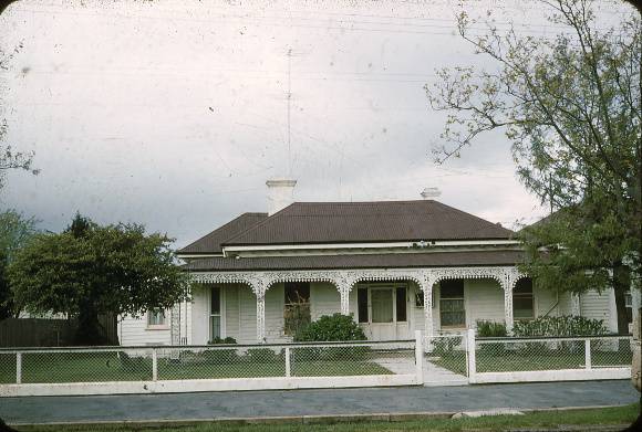 B3035 Burnbank Villa