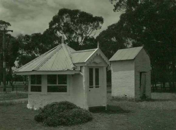 B1137 Meat House (Left) & Smoke House