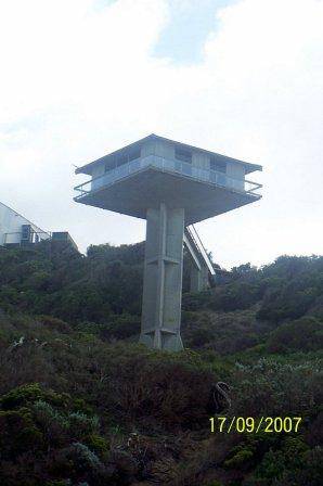 B5160 Pole House