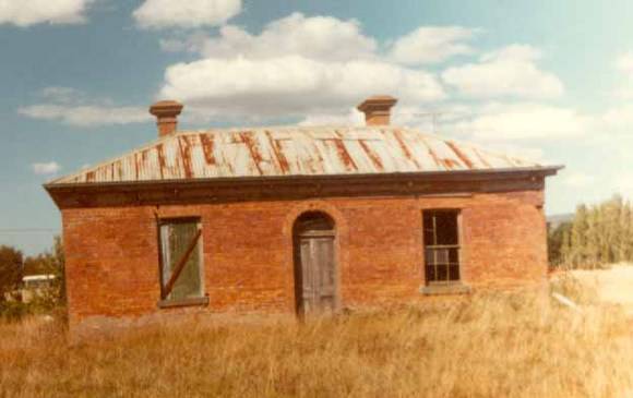 B5177 Luke's Homestead