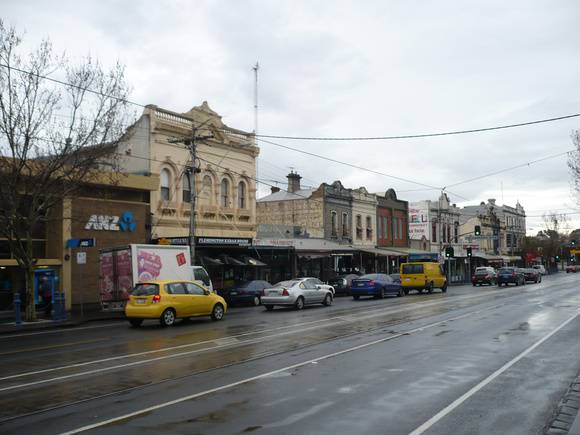 Racecourse Road (South side)