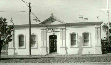 B1174 Frmr Council Chambers