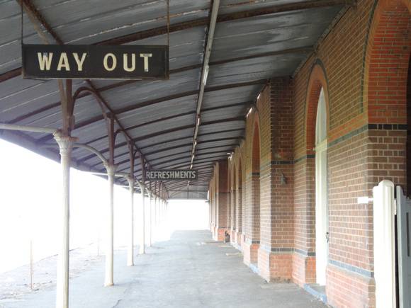 B2371 Serviceton Station verandah 
