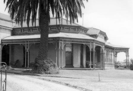 B1207 Clovelly  NE Corner from Gate.jpg