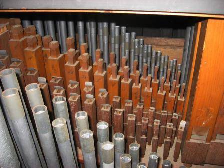 B2890 2012 07 25 Organ Pipes St George's  05.JPG