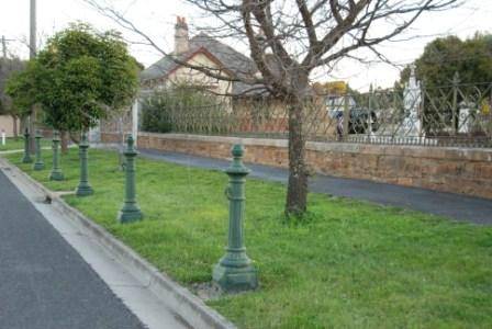 B3051 Hitching Posts 