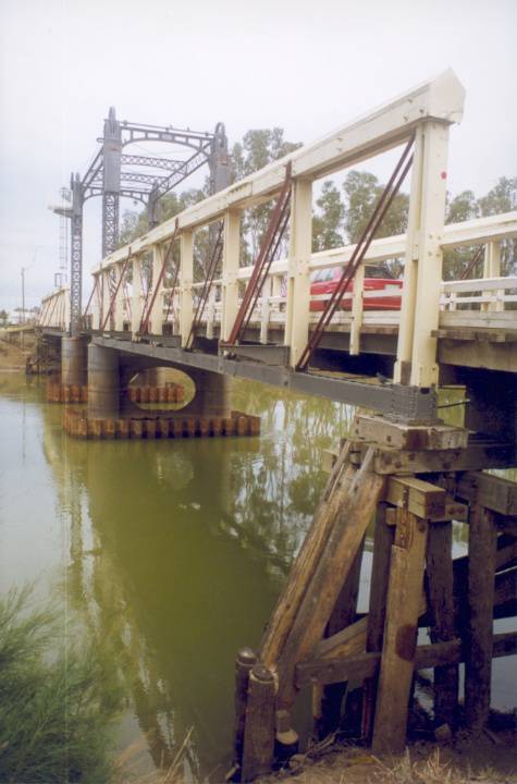 B4916 Bahram-Koondrook Bridge