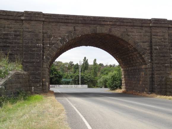 B2972 Riddells Creek rail over road bridge