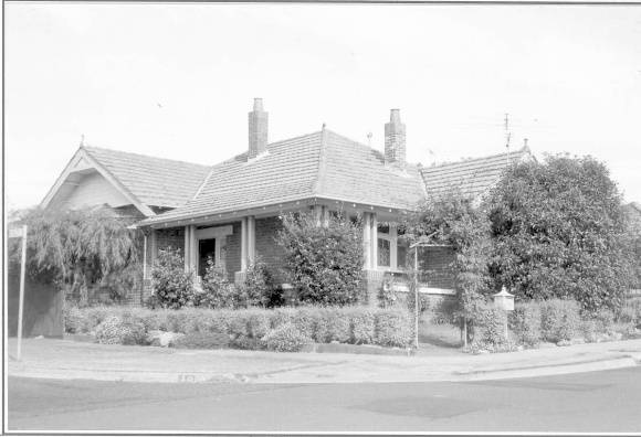 27084 Perth Street   No 10   Photo