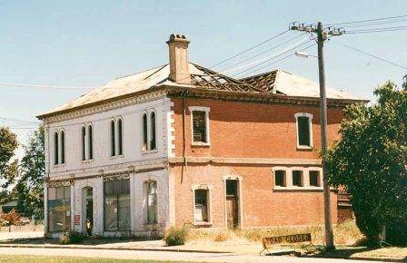 B3271 Frmr Grocery Store & Residence Murtoa 1.jpg