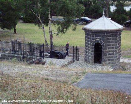 L10263 Yan Yean Outlet