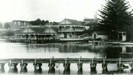 B1336 Lighthouse Complex Warrnambool
