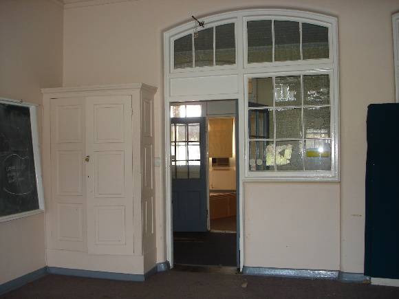 State school 2828 interior KJ 26 Jul 07  