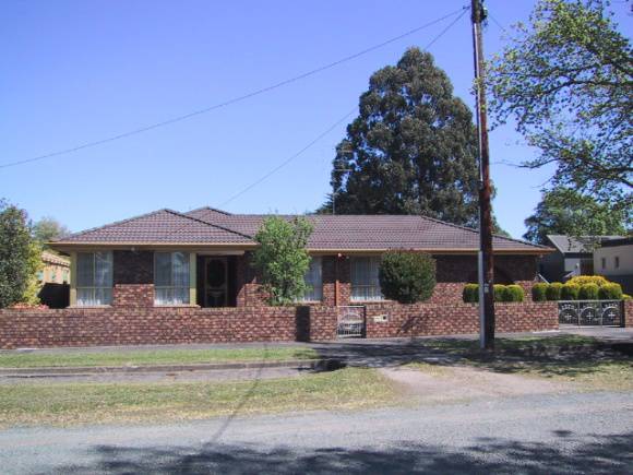 508 Talbot Street South