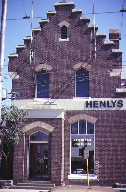 1 former es&a bank camberwell side view feb1982