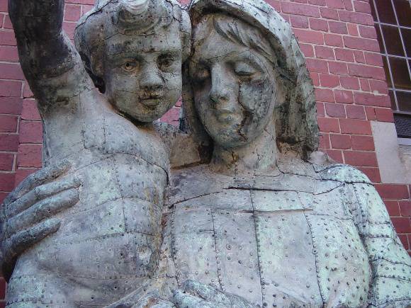 B7324 Robert Prenzel sculpture