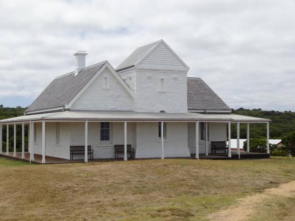 B2320 Cape Otway telegraph station 