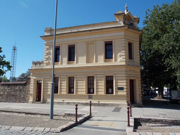 Bank of NSW south side