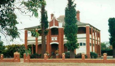 B6724 Fmr Brigidine Convent