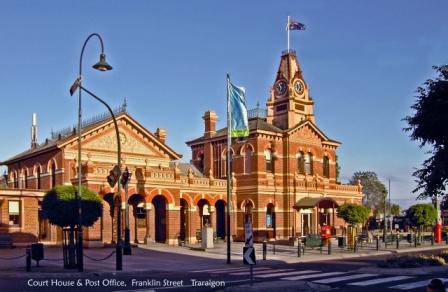 B2722 Court House & Post Office