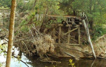 B6836 Cabbage Tree Creek Bridge Remains