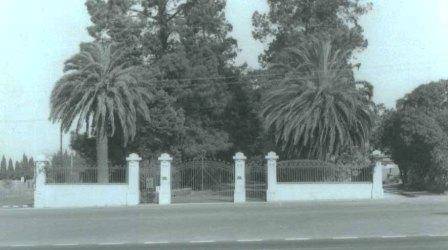 B6833 Cemetery Gates