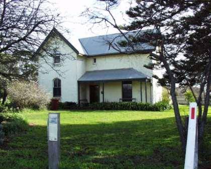 B2574 Christ Church Vicarage